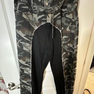 Fashion Nova Cam Cargo Pants Size XL